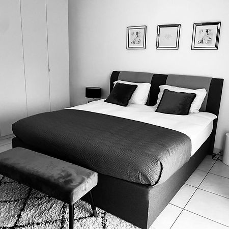Luxury Penthouse Apartment With 3 Balconies -2 Bedrooms -Petrus View & Parking Lussemburgo Esterno foto