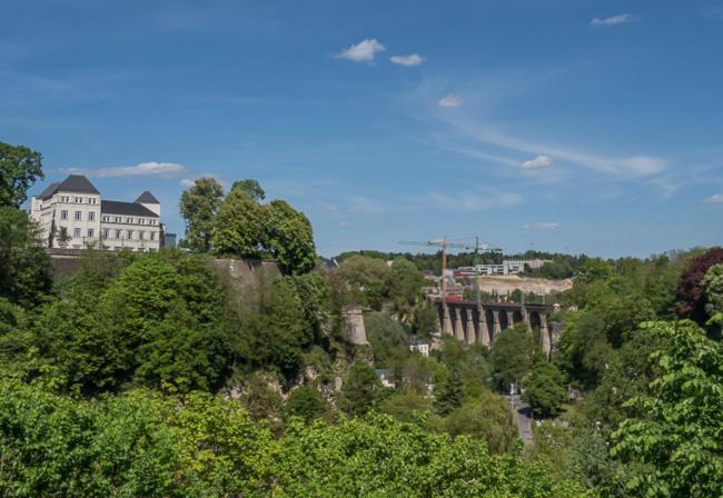 Luxury Penthouse Apartment With 3 Balconies -2 Bedrooms -Petrus View & Parking Lussemburgo Esterno foto