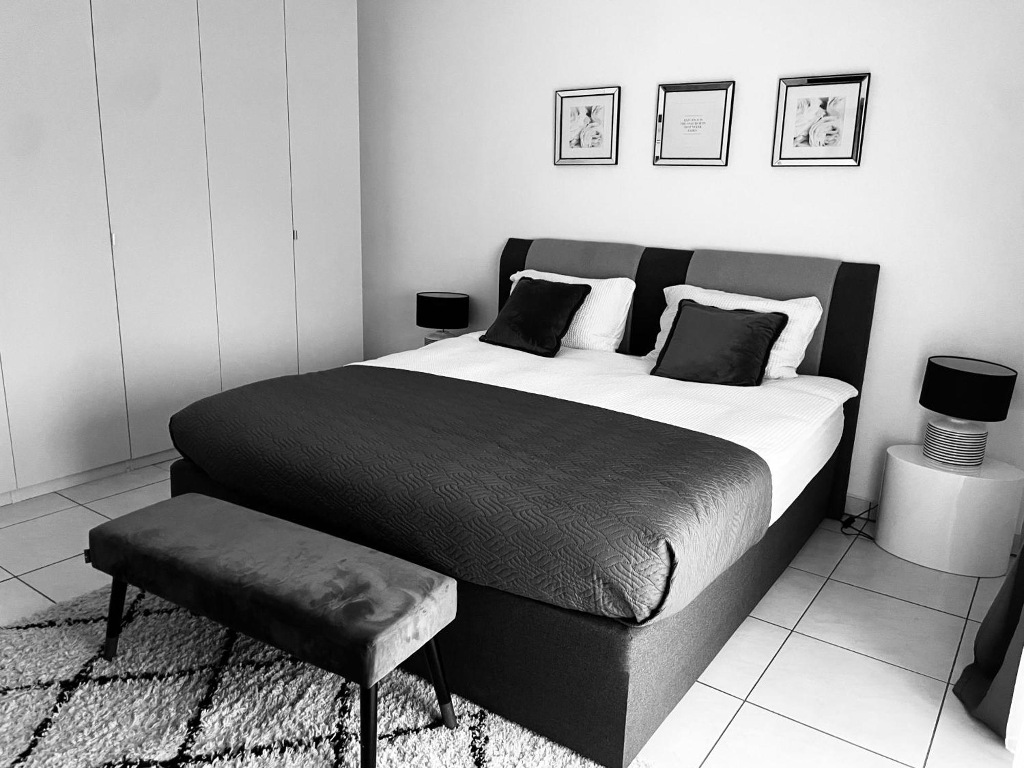 Luxury Penthouse Apartment With 3 Balconies -2 Bedrooms -Petrus View & Parking Lussemburgo Esterno foto